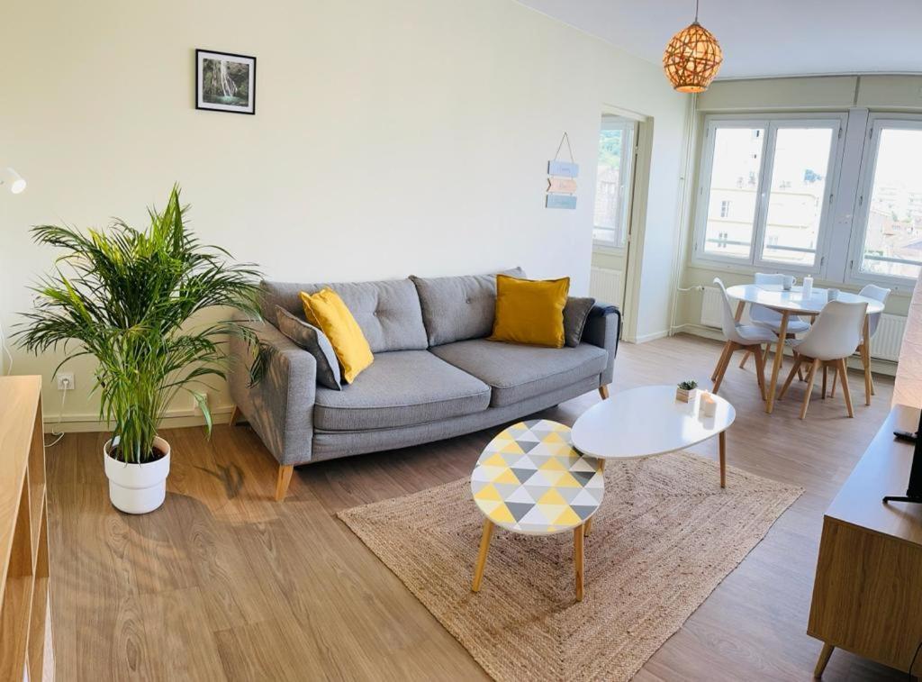 Espace 500 - Cosy, Wifi & Vue Sur La Ville Сент-Етьєн Екстер'єр фото
